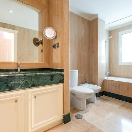 Sierra Blanca, Μαρμπέλλα